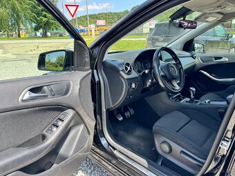 Mercedes-Benz B trieda 160 d - 14