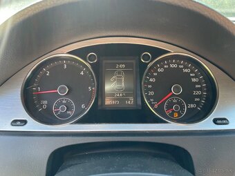 Volkswagen Passat 2.0 TDI - 14