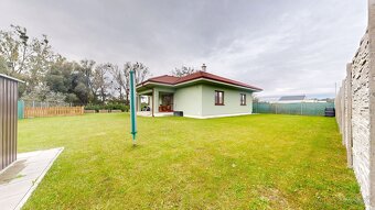 NA PREDAJ Moderný 4-izbový rodinný dom v tichej lokalite - 14