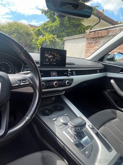 Audi A4 sedan - 14