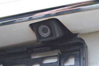 Toyota Verso 1.6i - 7 míst ,NAVI, kamera ,bez koroze - 14