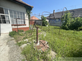 Rodinný dom vhodný na rekonštrukciu v kľudnej časti obce T - 14