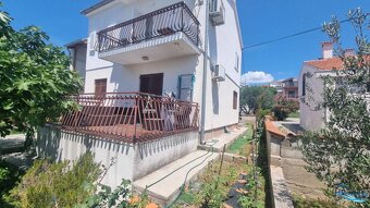 ☀Vodice(HR)-zariadený 3 izbový apartmán 73 m2 na prízemí☀ - 14
