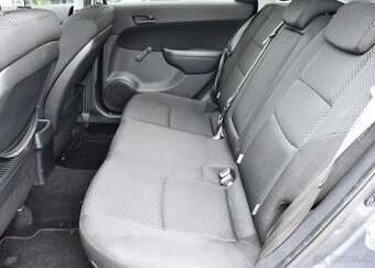Hyundai i30 CW 1.4i 2xKOLA 77 kw - 14
