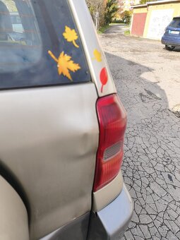 Toyota RAV4 2.0 D-4D, r.v. 2002 - 14