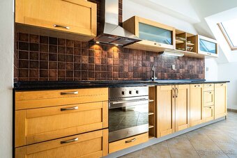 Na predaj veľký 3-izbový apartmán s krbom, Tatranská Lomnica - 14