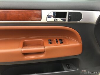 VOLKSWAGEN TOUAREG 3.0 TDi V6 4MOTION - 14