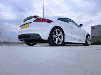 Audi TT 2.0TDi S-Line Quattro ANGLIČAN - 14