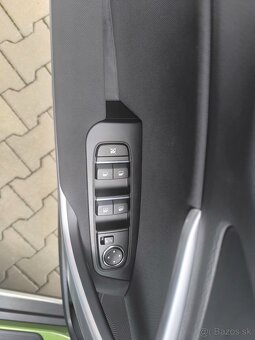 Kia XCeed 1.5 T-GDi M6 Silver MY25 - 14