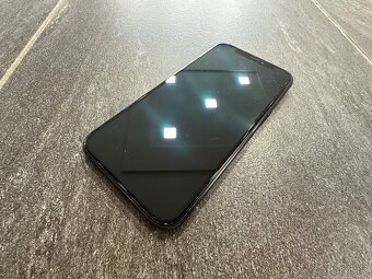 Apple iPhone XS 64 GB Space Gray - 14