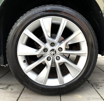 Škoda Karoq, 2.0TDI,110kw,STYLE,2019 - 14