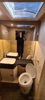 3.5t 180PS 4místa automat Mobilvetta kea i86 tažné 2t - TOP  - 14