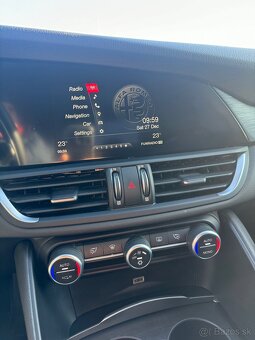 Alfa Romeo Giulia 2.2 Diesel - 14