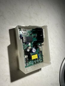 Jura diely- elektroniky, sparovacky a atd - 14
