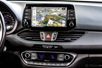 Hyundai i30 1,6 CRDi 7DCT (automat, LED svetlá, Car Play) - 14