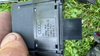 Riadiace jednotky na audi a4 b6 b7 seat exeo st - 14