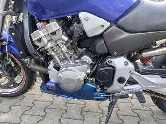 Honda CB900F Hornet - 14