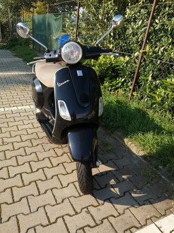 Piaggio Vespa 125 LX - 14