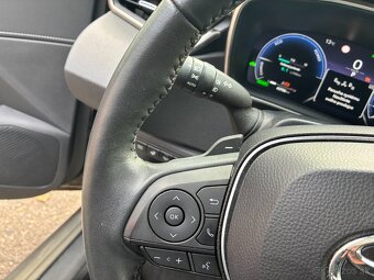 Toyota Corolla Hybrid 2.0 r.v.2024/3 e-CVT 112 kW EXECUTIVE - 14