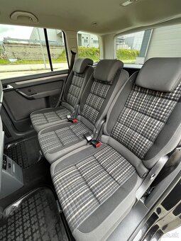 VW Touran Cross 2.0TDI DSG - 14