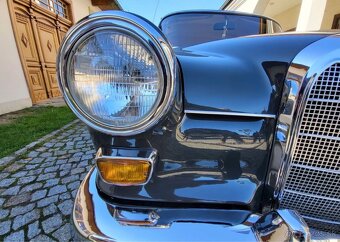 Mercedes-Benz E W110 200D - 14