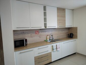 NOVOSTAVBA: 6-izbová CHATA, VL pozemok 484 m2 v Martine - 14