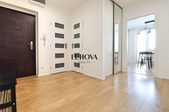 Tehlový 3-izbový byt v TOP lokalite Trenčína - 14