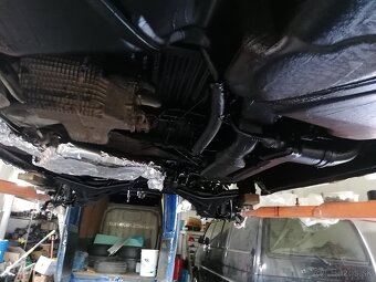 Predám VW T4 Multivan,2.5TDI,75kW - 14