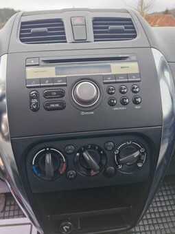 Fiat Sedici 1.6 benzín - 14