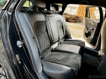 Škoda Superb Combi 2.0 TDI SCR Sportline DSG Black - 14