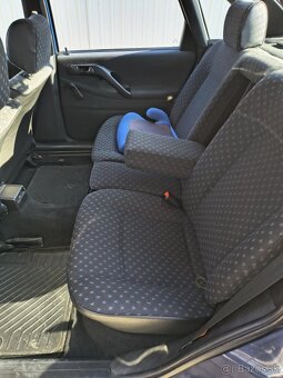 Volkswagen Passat B4 1.8 benzín CL 66KW - 14