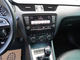 Škoda Octavia Combi 1.6 TDI 2016 Style Xenon Navi Kessy R18 - 14