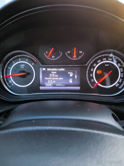 Opel Insignia Sports Tourer - 14