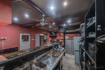 Prevádzka pizzérie s možnosťou bývania | Veľká Ida - 14