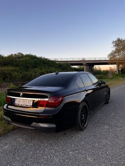 Predám BMW radu 7 (f01) s motorom 3.0d (180kw). Origo M pack - 14