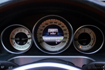 Mercedes-Benz E E220 cdi Avantgarde / TOP STAV / MATRIX LED - 14