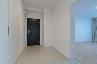 NOVOREKONŠTRUOVANÝ 3 - IZB. TEHLOVÝ BYT,KE - SEVER,PARK OBRA - 14