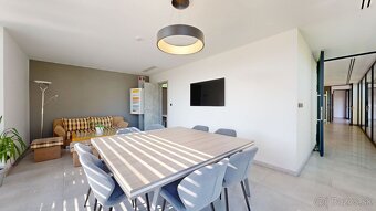 Na prenájom: moderný objekt s ateliérom – Oravné - 14