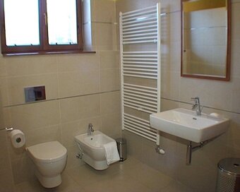 2-izb. byt s dvorom blízko centra – vlastné parkovisko - 14