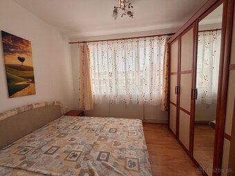 Na prenájom 2 izbový byt - 14