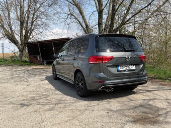 VW Touran 2.0 110 kW R line - 14