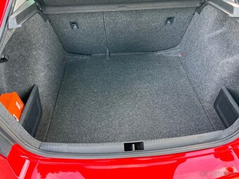 PREDÁM ŠKODA RAPID LIFTBACK 1,6 TDi 66kw 2015 - 14