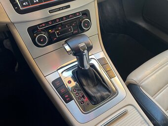 VW Passat CC VR6 3.6FSI 220kW Panorama Webasto Dynaudio DCC - 14