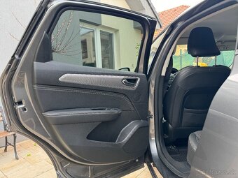 Renault Arkana 2023 Mild Hybrid - 14