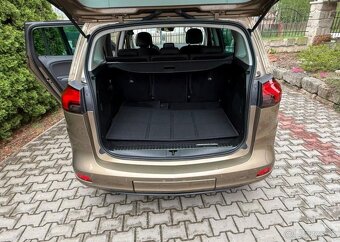 Opel Zafira 2,0 CDTi /121 Kw Tourer Active nafta manuál - 14