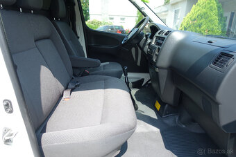 Toyota Hiace 2.5 I D-4D 117 SWB Standard 4WD - 14