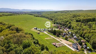 POZEMOK V MYSLAVE SO STAVEBNÝM POVOLENÍM - 14