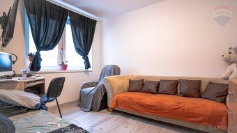 Novostavba rodinného domu s garážou - Skalica - 14