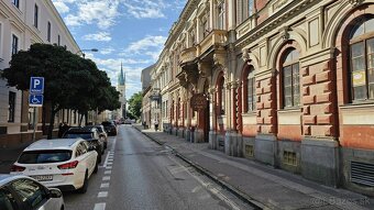 Prenájom troch kancelárií, 87 m², Farská 10, Nitra - 14