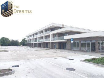 SKOLAUDOVANÉ Posledné voľné obchodné priestory na predaj v - 14